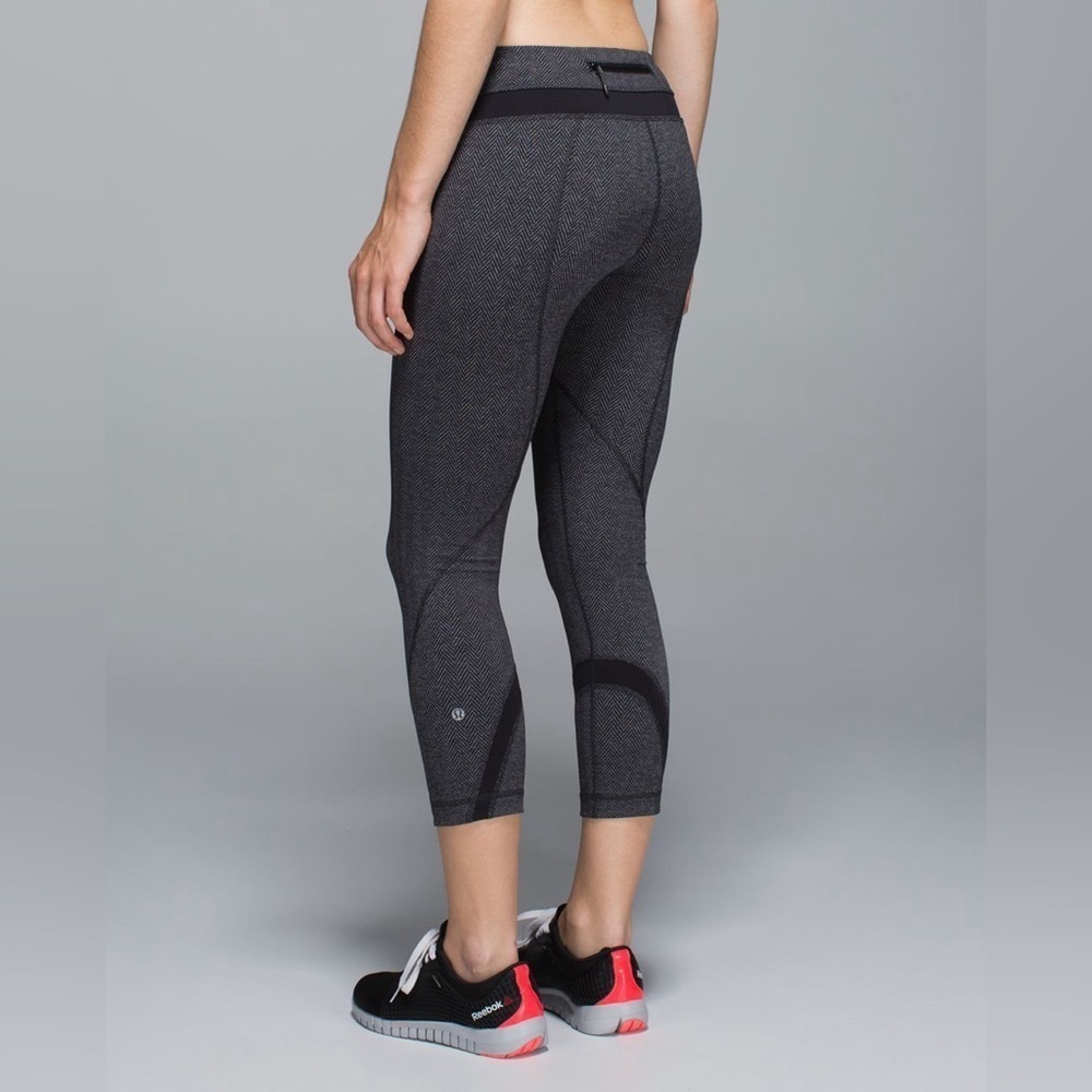 Lululemon Run: Inspire Crop II *All Luxtreme in Giant Herringbone Heathered